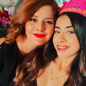 Meet your Posher, Mariana